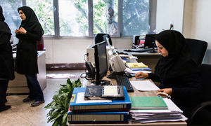 عیدی یک میلیون و 800 هزار تومانی کارکنان دولت کفاف می دهد؟