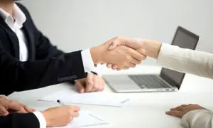 35 تا 40 هزار نفر جذب دولت می‌شوند