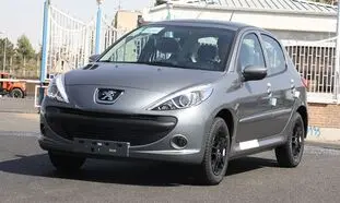 این رنگ خاص پژو 207 را 800 میلیون تومانی کرد