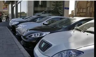 قیمت روز خودرو 19 بهمن 1401/ با واردات خودروهای دست دوم موافقت شد!