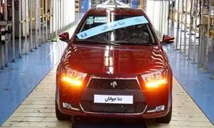 دنا جوانان با موتور جدید در خیابان های شهر (ویدیو)