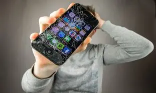 6 دلیل برای مراجعه به مراکز تعمیرات موبایل