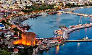 5 تفریح شگفت انگیزی که تور آلانیا را به یادماندنی تر می‌کند