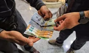 قیمت روز دلار 16 اسفند 1401/ ارز در کانال 49 هزار تومانی خریدار نداشت؟!
