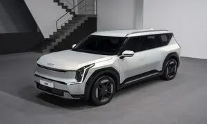 شاسی بلند غول پیکر و عضلانی کیا EV9 رونمایی شد (ویدیو)