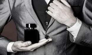 5 عطر خنک مردانه که آتش عشق را در خانم ها روشن می کند