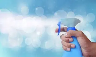 7 اسپری چند منظوره قدرتمند برای خانه تکانی