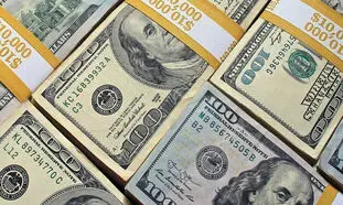 قیمت روز دلار 22 اسفند 1401/ نرخ ارز از کانال 40 هزار تومانی پایین تر می رود؟