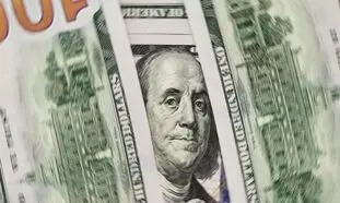 قیمت روز دلار 17 فروردین 1402/ نوسان نرخ ارز بین مرز 50 تا 52 هزار تومانی