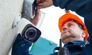 خدمات دوربین مدار بسته + 5 دلیل برای نصب دوربین مداربسته