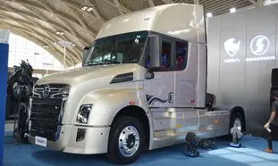 ورود جدیدترین کامیون کشنده دماغ دار به کشور