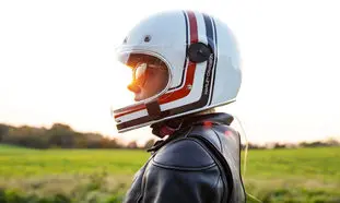 قیمت روز کلاه کاسکت در بازار (برندهای معتبر)