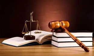 بررسی اهمیت وکیل کیفری در پرونده های تخصصی کیفری