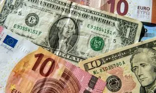 قیمت روز دلار 6 اردیبهشت 1402/ تداوم نزول نرخ ارز