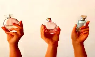 معرفی هفت عطر با رایحه تنباکو برای خانم ها