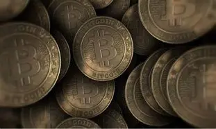 قیمت روز بیت کوین 9 اردیبهشت 1402/ علت نوسان نرخ رمزارز معروف چه بود؟