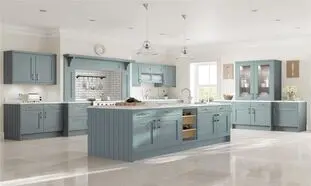 کابینت نئوکلاسیک پوششی بهتر است یا پولیشی؟