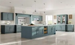 کابینت نئوکلاسیک پوششی بهتر است یا پولیشی؟