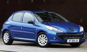 پژو 207 هاچبک یا پژو 207 SD؛ کدام بهتر است؟