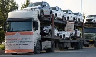ترخیص خودروهای خارجی از گمرک/ خودروهای داخلی ارزان می‌شوند؟