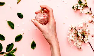 پرفروش ترین عطر های زنانه مناسب فصل بهار کدامند؟
