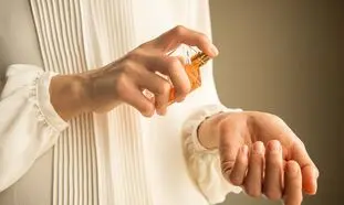 ارزان ترین عطر های زنانه برای مهمانی های شبانه