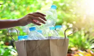 4 ترفند خلاقانه برای استفاده دوباره از ظرف پلاستیکی (ویدیو)