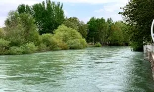 راهنمای سفر به باغ بهادران