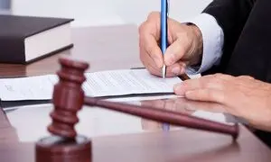 اهمیت تنظیم دادخواست توسط یک وکیل مجرب
