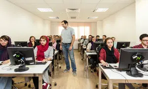 همکاران سیستم 30 نفر را استخدام می‌کند