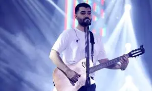 آهنگ پرطرفدار از علی یاسینی