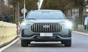 چری تیگو 9 مدل 2023 در خیابان های شهر (ویدیو)