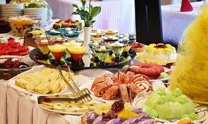 با رستوران‌ های هتل استقلال تهران آشنا شوید
