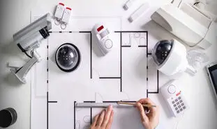 آیا دوربین مداربسته و دزدگیر اماکن هزینه های بالایی دارند؟