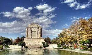 5جاذبه پرطرفدار مشهد که باید ببینید
