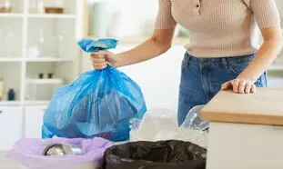 کدام رنگ کیسه زباله را بخریم؟