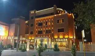 هتل زندیه شیراز؛ هتلی لوکس با معماری اصیل ایرانی