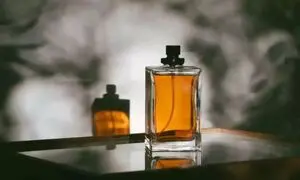 محبوب ترین عطرهای مردانه برای دلربایی از خانم ها در مهمانی