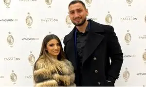 دزدها دروازه بان معروف و‌ نامزدش را برهنه کردند و بستند