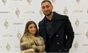 دزدها دروازه بان معروف و‌ نامزدش را برهنه کردند و بستند