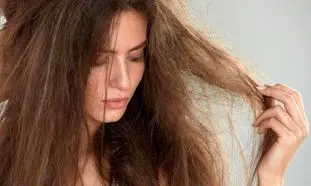 10 راهکار طلایی برای درمان خشکی مو