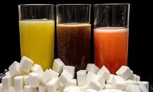 هشدار؛ خوردن این نوشیدنی برای کبد سم است