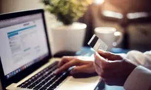 چرا خدمات غیرحضوری بانکی مهم است؟