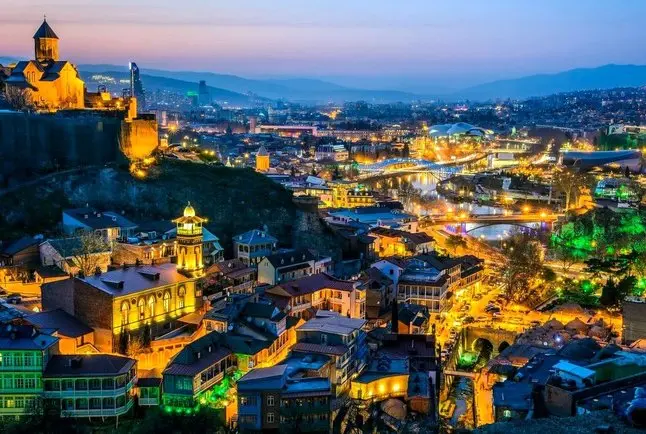 با 20 میلیون تومان به کدام کشورها سفر کنیم؟