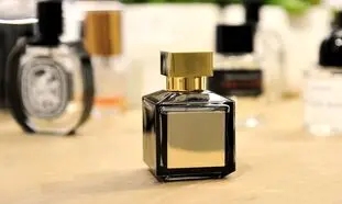 پرفروش ترین عطرهای جیبی مردانه