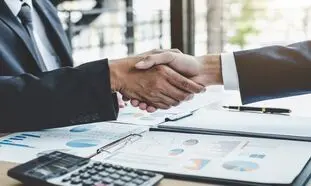 کدام شرکت ها و صنایع بیشترین استخدام را دارند؟