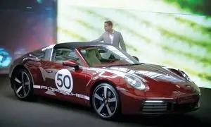 پورشه 911 تارگا 4S نسخه Heritage چه ویژگی‌هایی دارد؟