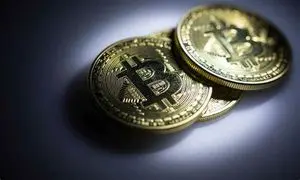 قیمت روز بیت کوین 4 شهریور 1402/ رمزارز مشهور کانال 26 هزار دلاری را در هم شکست