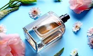 5 عطر و ادکلن‌ محبوب با قدرت نشر بالا
