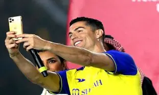 کریستیانو رونالدو مشتری ایرانسل می شود یا همراه اول؟